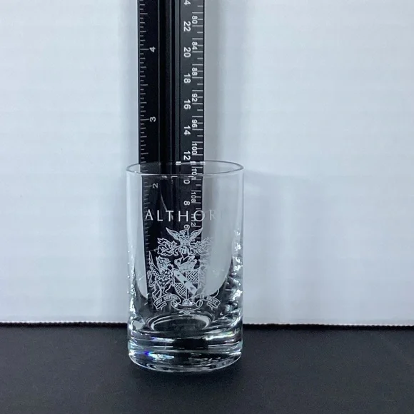 Althorp Charles Spencer 9th Earl Coat Of Arms Souvenir Shot Glass - Picture 12 of 13